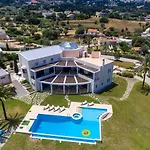Villa Louloudi